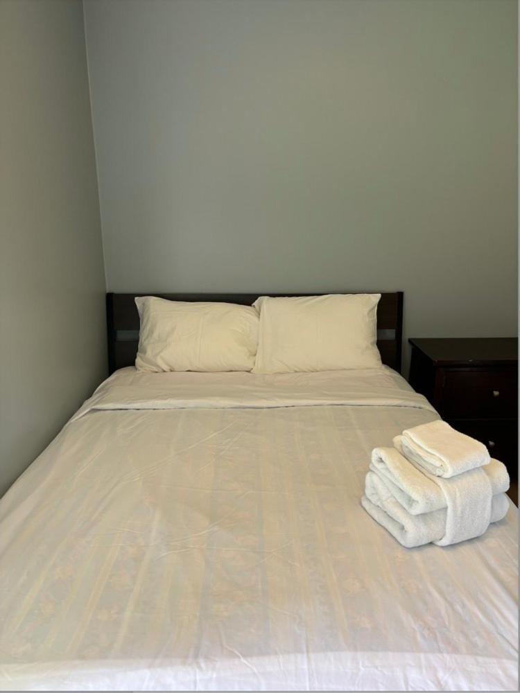 Cozy Retreat On Sandpiper Court - Room H With Share Bathroom Richmond Exterior photo