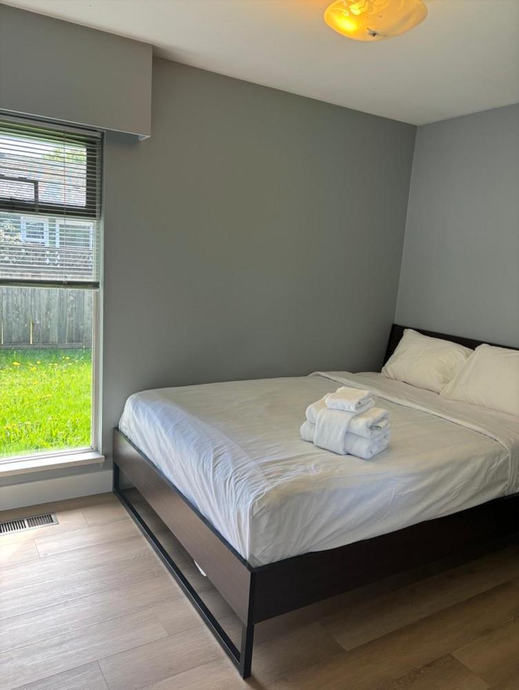 Cozy Retreat On Sandpiper Court - Room H With Share Bathroom Richmond Exterior photo