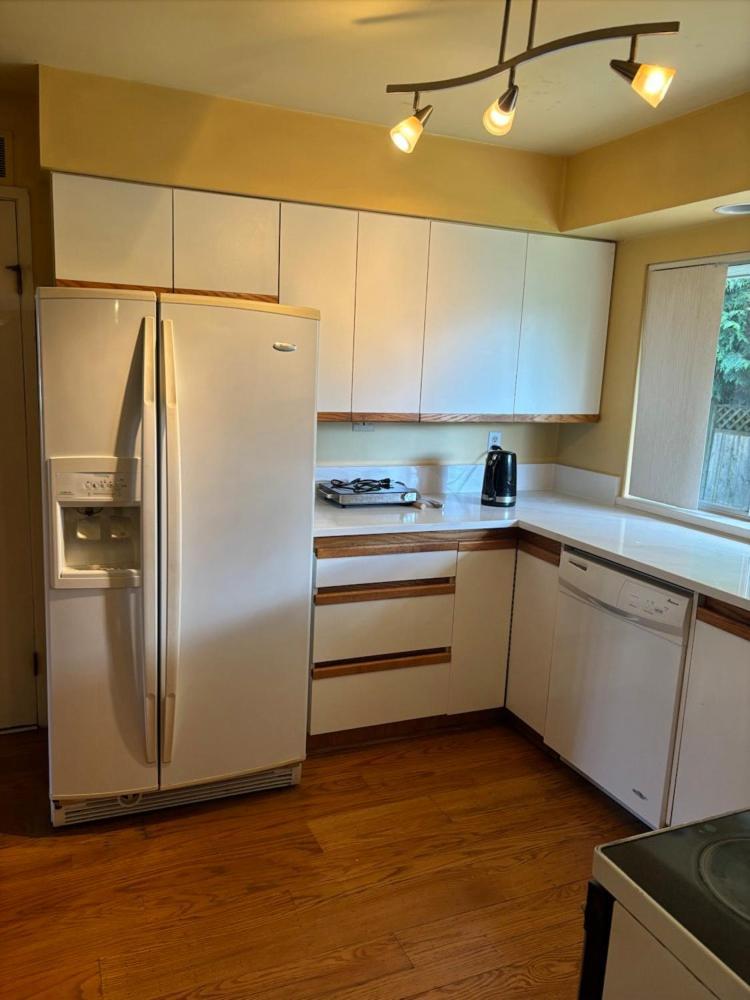 Cozy Retreat On Sandpiper Court - Room H With Share Bathroom Richmond Exterior photo